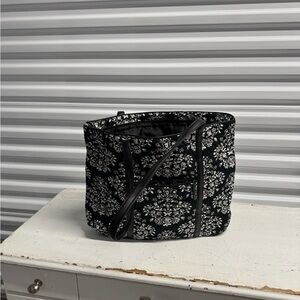 Vera Bradley | Work Bag in Black and White Floral